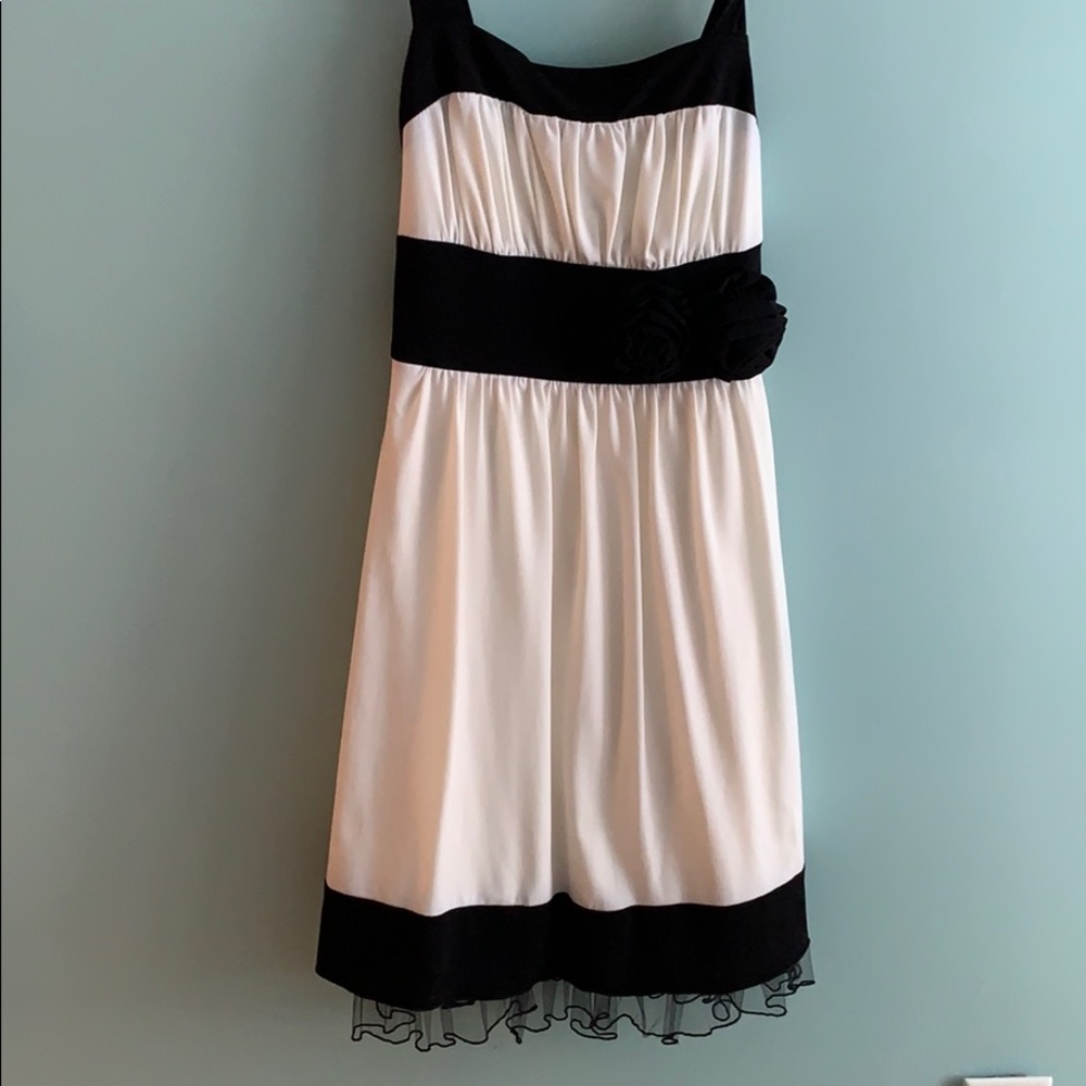 Only Worn Once !! Black and White Dress 🖤